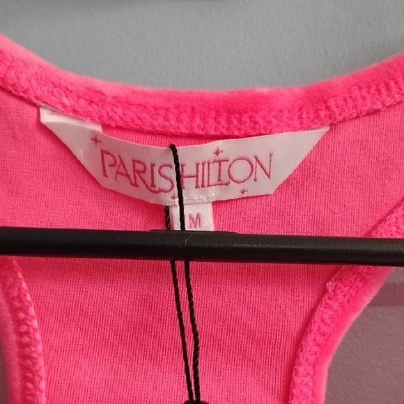 ✨ NWT Paris Hilton ❤️ Vibrant Pink Star-Embroidered Sports Bra Size Medium - Picture 3 of 4